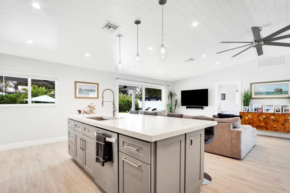 27 WILLOW ROAD Tequesta, FL 33469