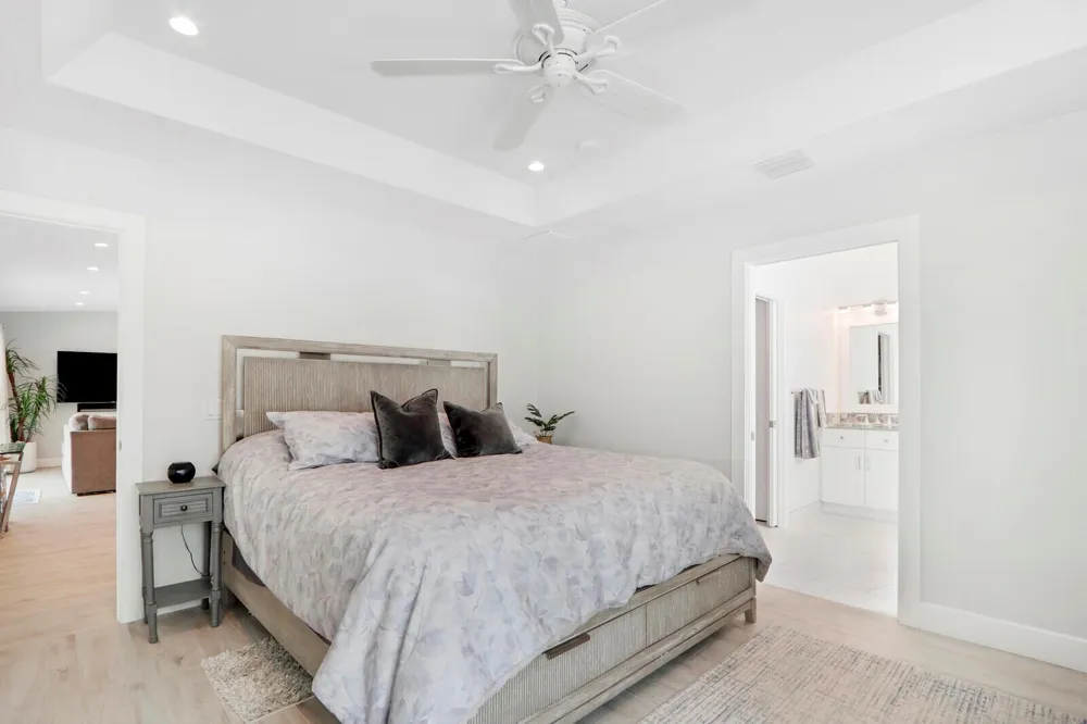 27 WILLOW ROAD Tequesta, FL 33469