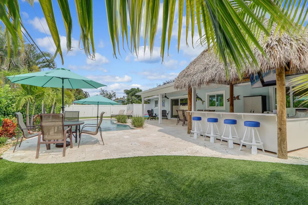 27 WILLOW ROAD Tequesta, FL 33469