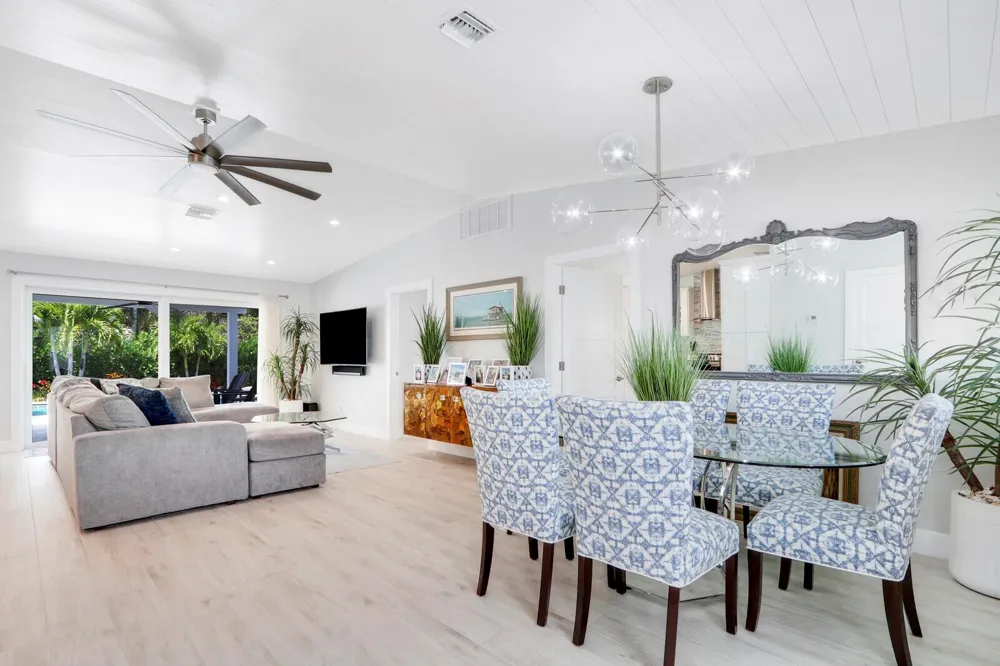 27 WILLOW ROAD Tequesta, FL 33469