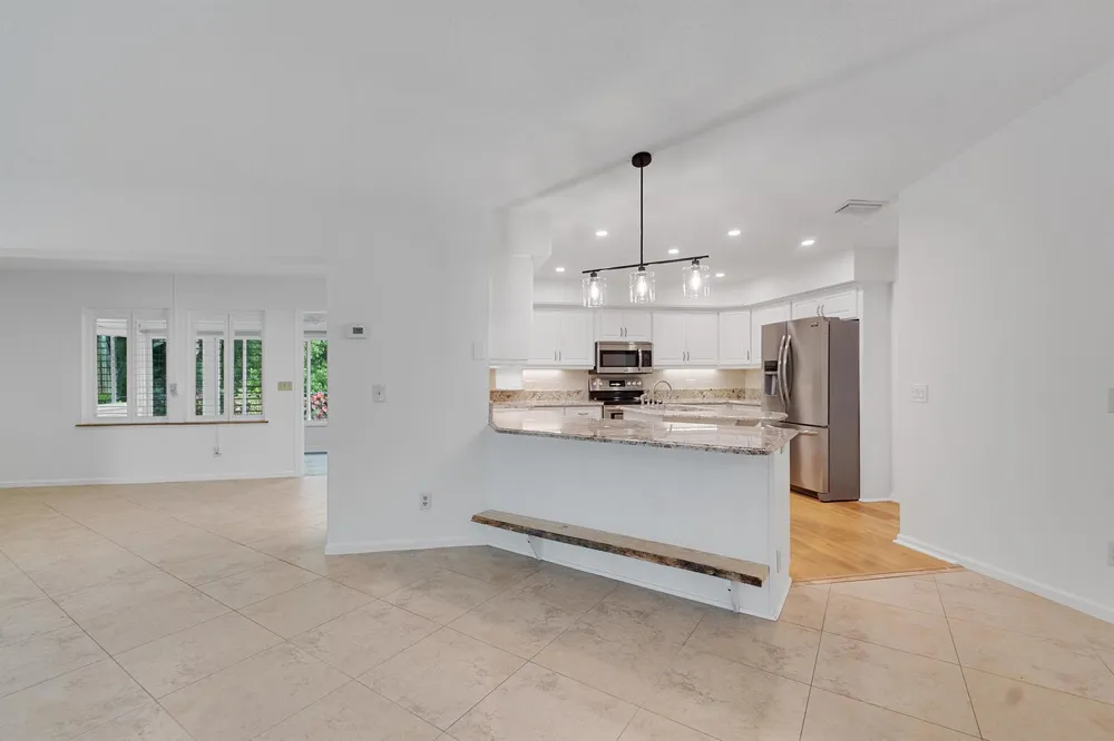 320 W FOREST TRAIL Vero Beach, FL 32962
