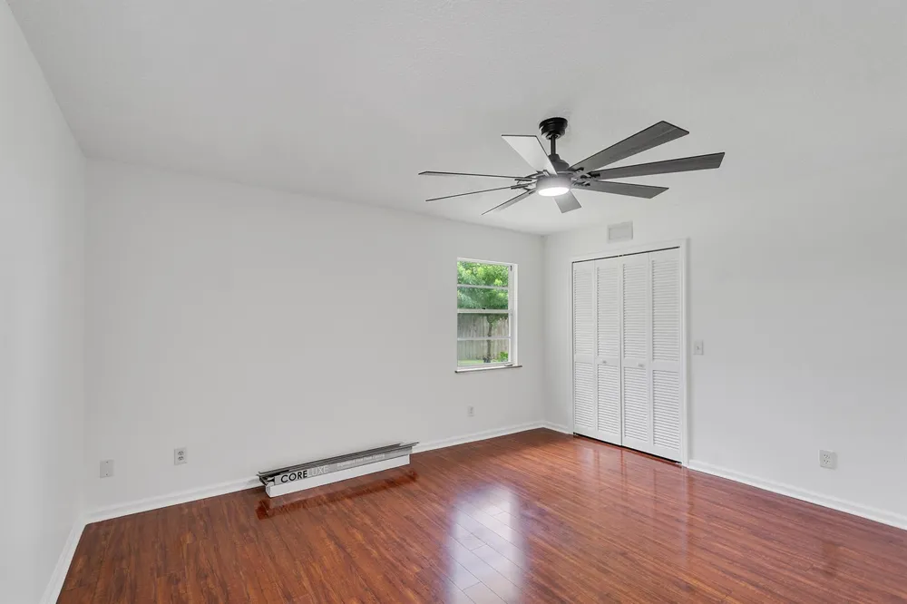 320 W FOREST TRAIL Vero Beach, FL 32962