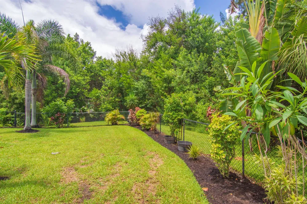 320 W FOREST TRAIL Vero Beach, FL 32962