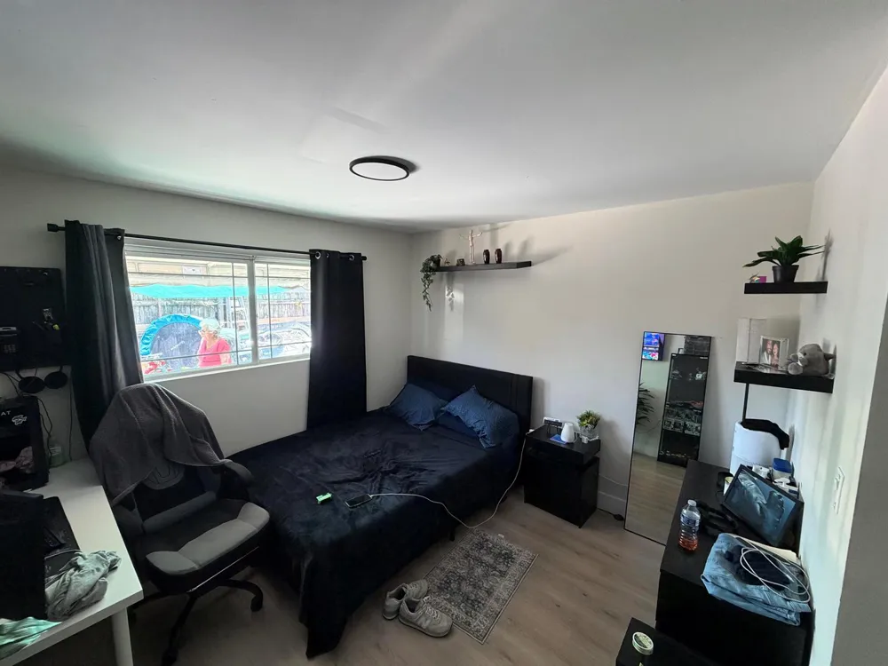 912 MONTEGO DRIVE West Palm Beach, FL 33415