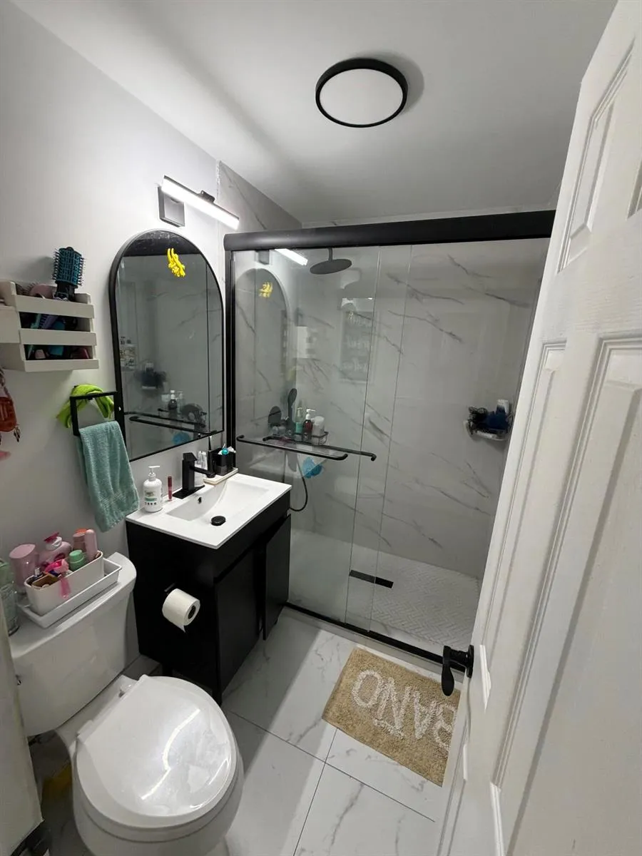 912 MONTEGO DRIVE West Palm Beach, FL 33415