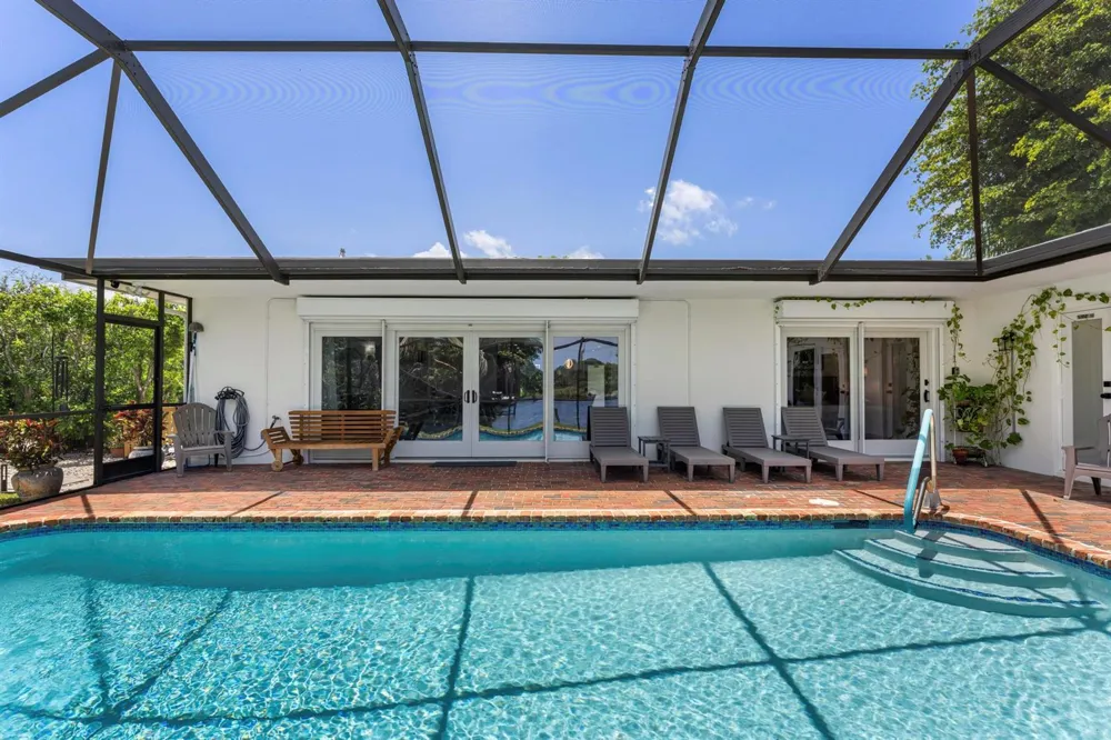 8416 Pine Tree Lane Lake Clarke Shores, FL 33406