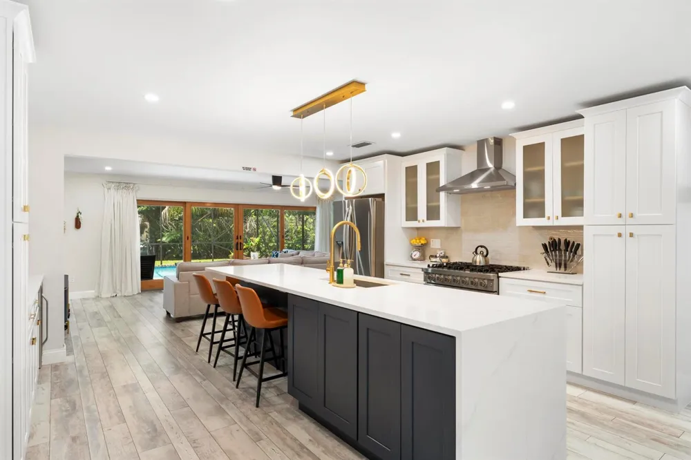 8416 Pine Tree Lane Lake Clarke Shores, FL 33406