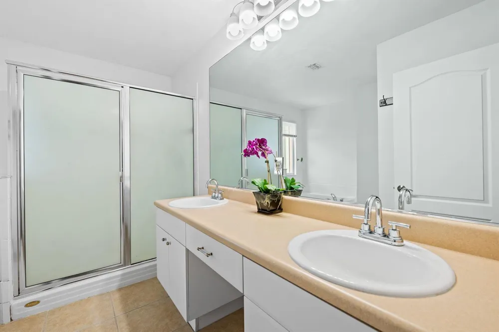 19389 SW 64th Street Pembroke Pines, FL 33332
