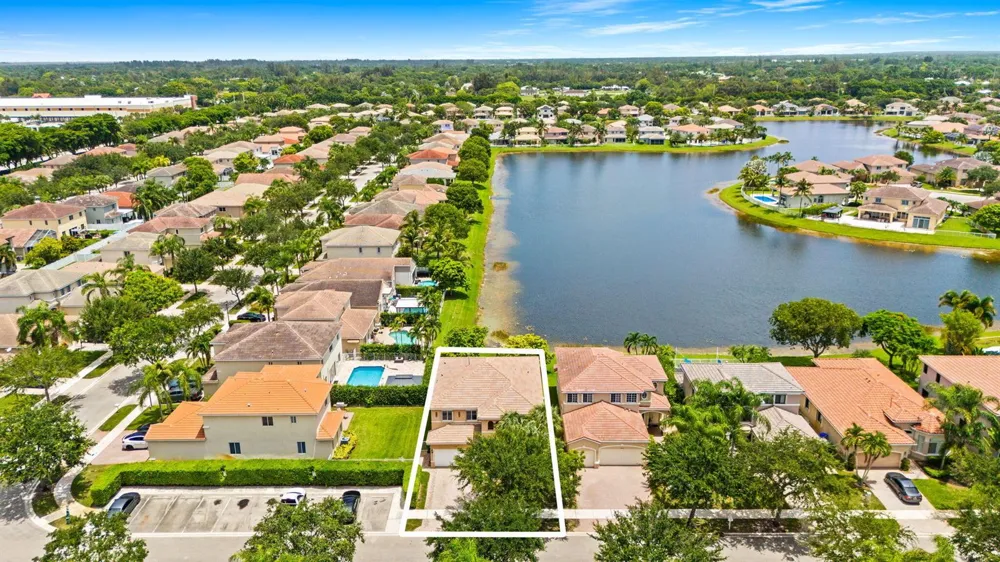 19389 SW 64th Street Pembroke Pines, FL 33332