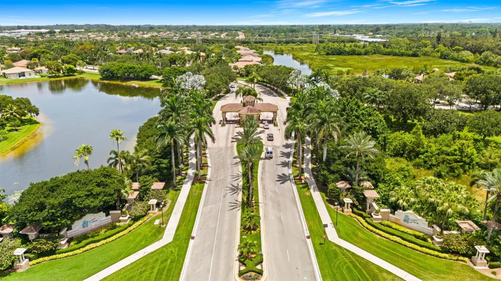 19389 SW 64th Street Pembroke Pines, FL 33332