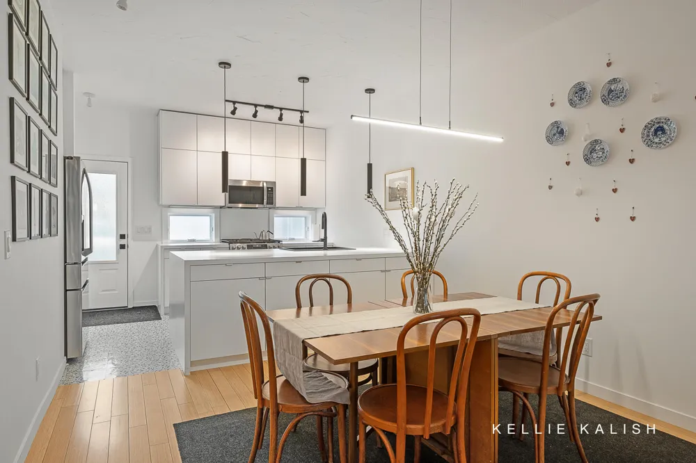 814 Livingston Avenue NE Grand Rapids, MI 49503