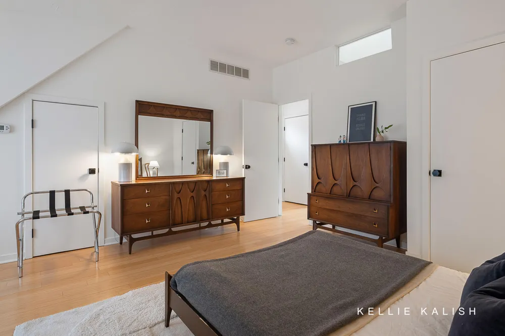 814 Livingston Avenue NE Grand Rapids, MI 49503