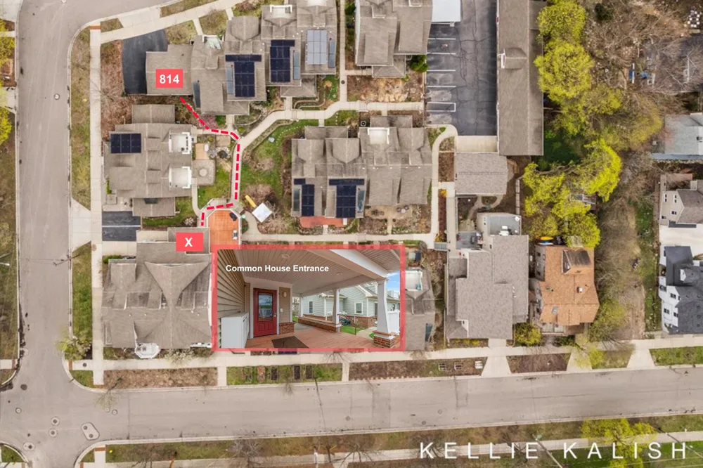 814 Livingston Avenue NE Grand Rapids, MI 49503