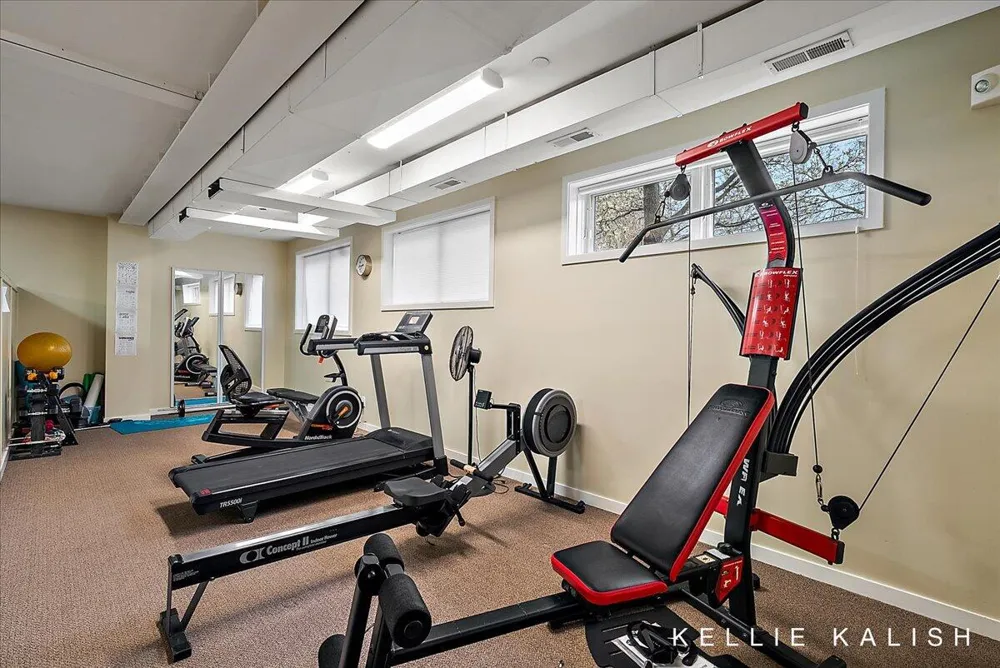 814 Livingston Avenue NE Grand Rapids, MI 49503