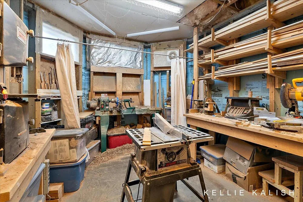 814 Livingston Avenue NE Grand Rapids, MI 49503