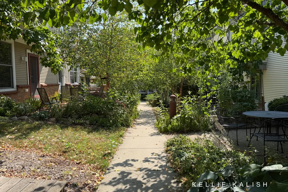 814 Livingston Avenue NE Grand Rapids, MI 49503