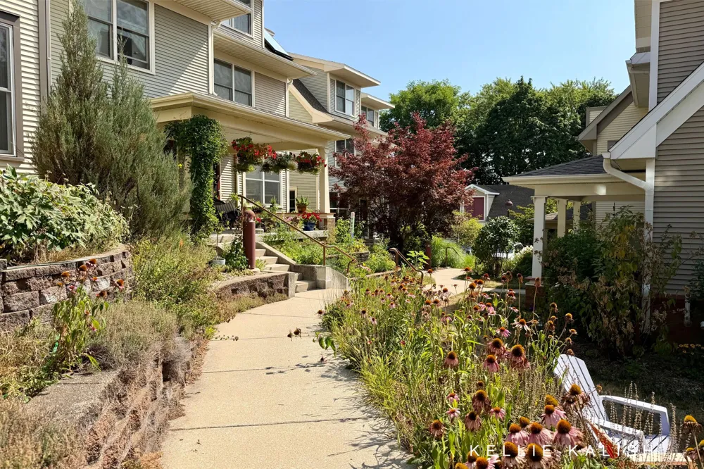 814 Livingston Avenue NE Grand Rapids, MI 49503