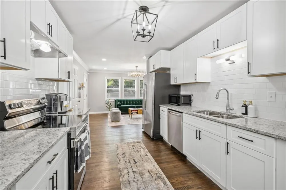 858 Linda Way Forest Park, GA 30297