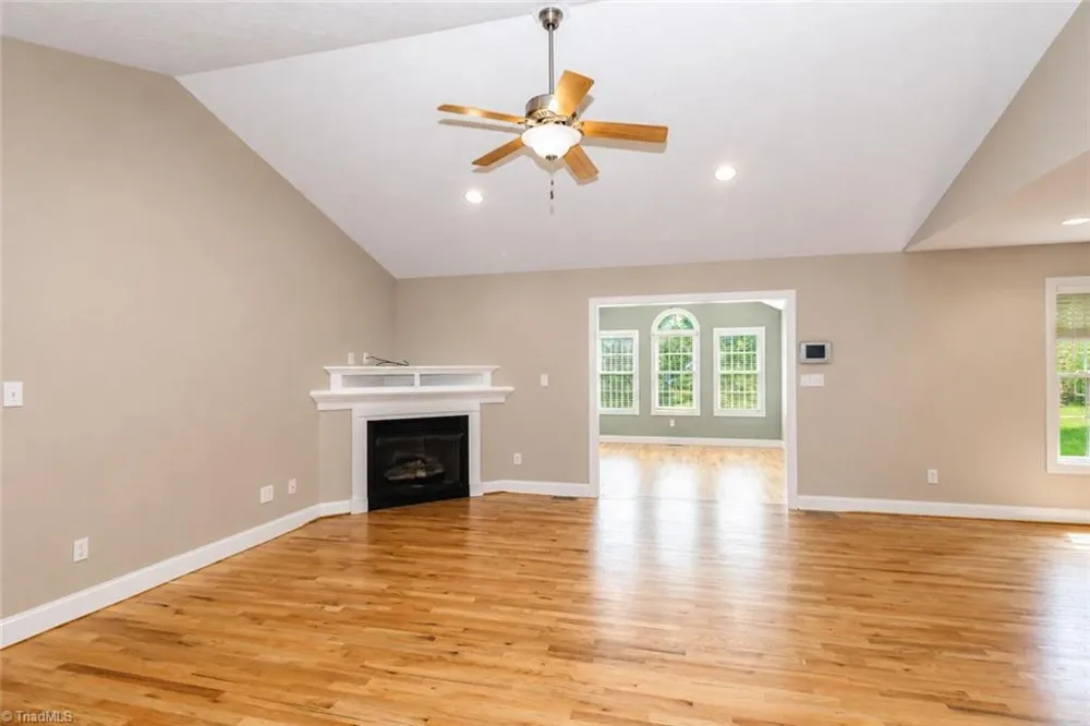 115 Seven Springs Loop Statesville, NC 28625