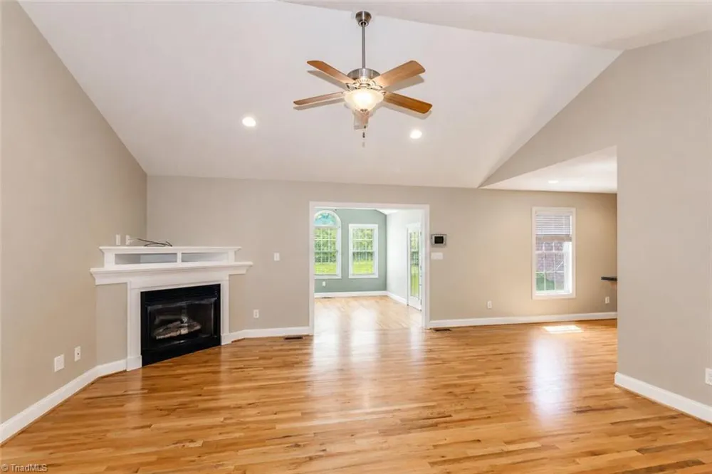 115 Seven Springs Loop Statesville, NC 28625