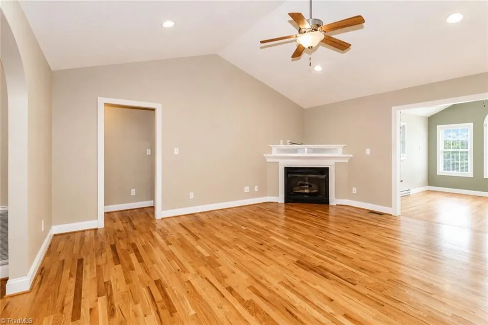 115 Seven Springs Loop Statesville, NC 28625