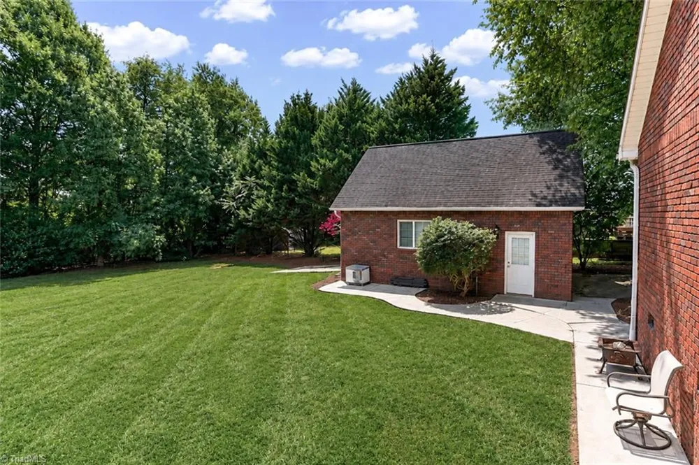 115 Seven Springs Loop Statesville, NC 28625