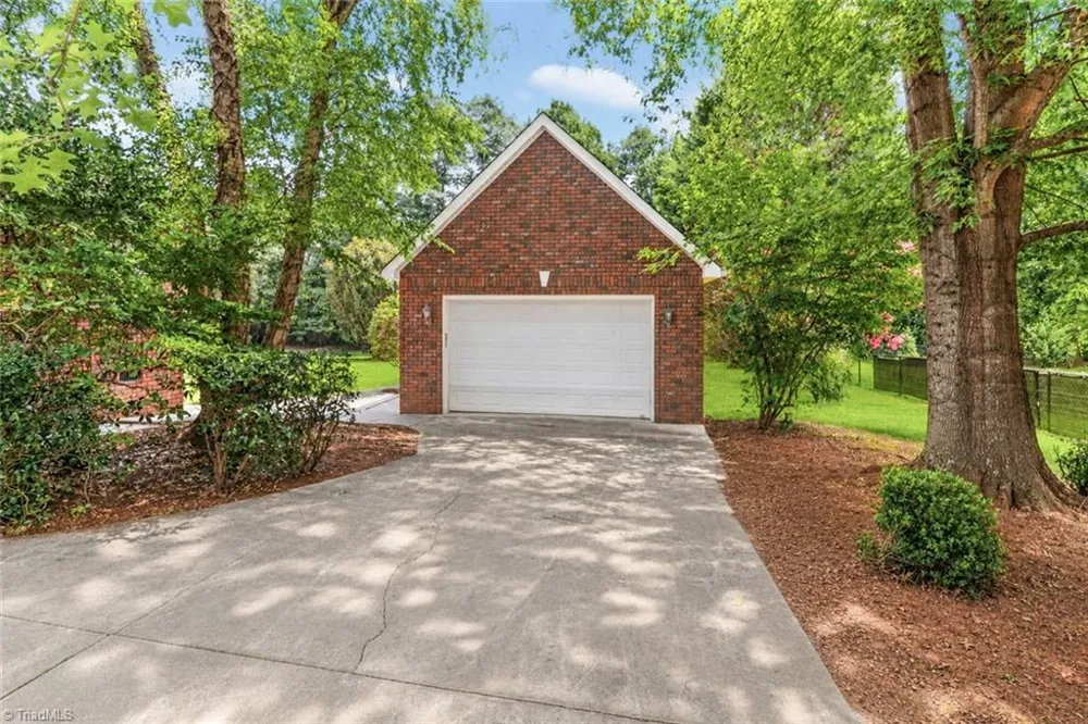 115 Seven Springs Loop Statesville, NC 28625