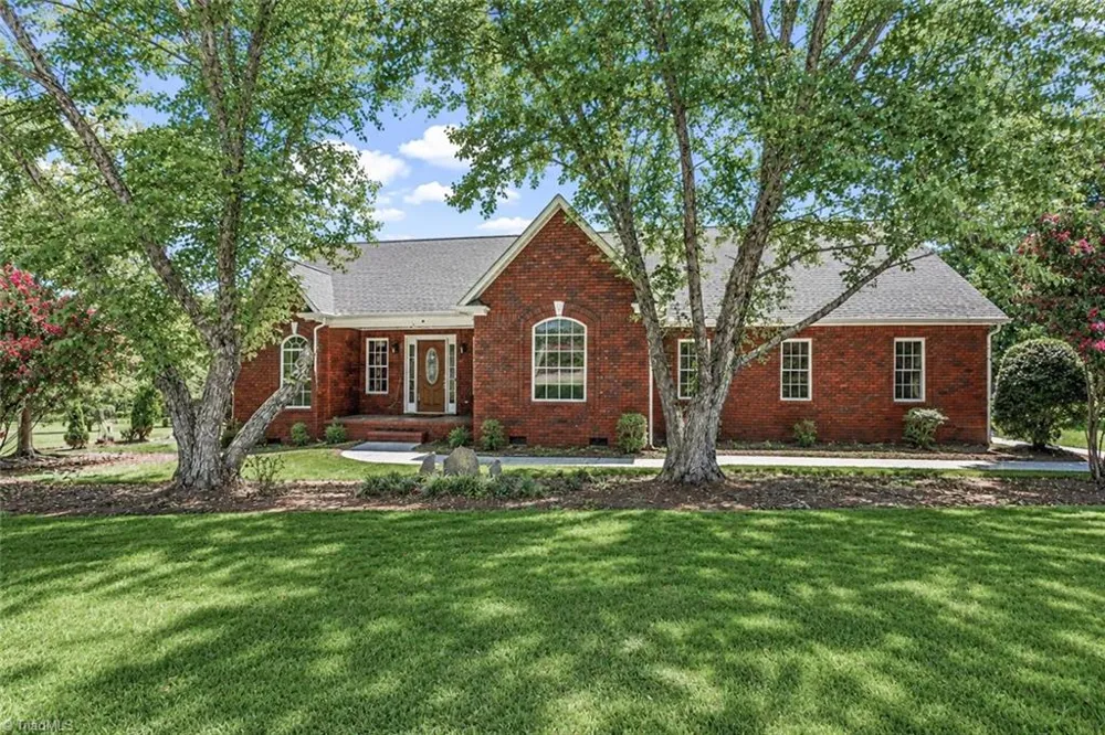 115 Seven Springs Loop Statesville, NC 28625