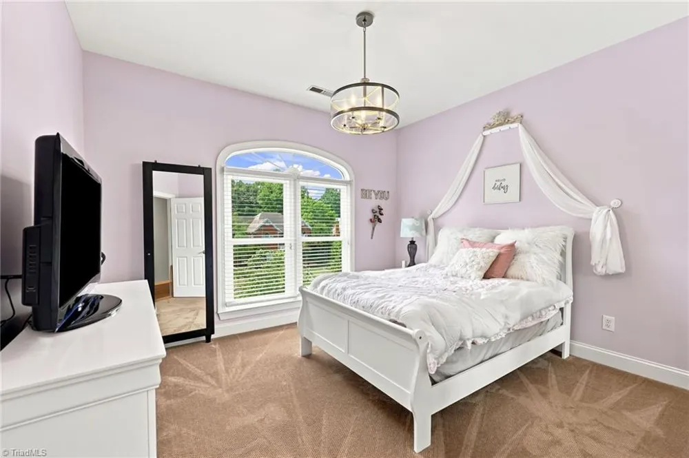 4911 Setter Court Jamestown, NC 27282