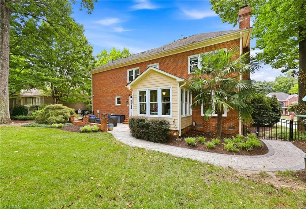 4911 Setter Court Jamestown, NC 27282