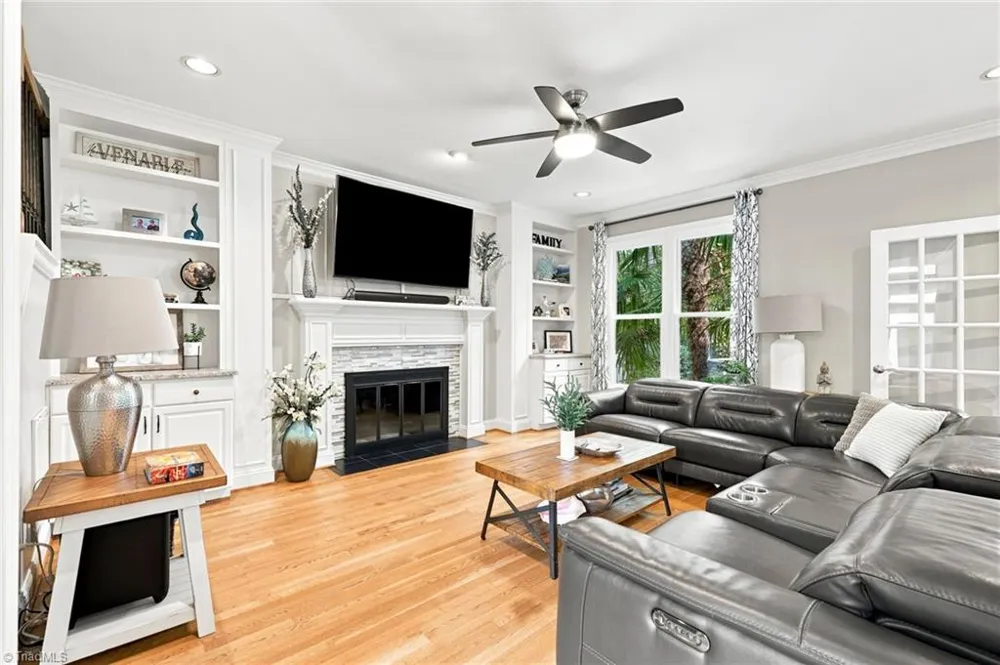 4911 Setter Court Jamestown, NC 27282