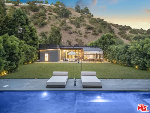 1833 Franklin Canyon Drive