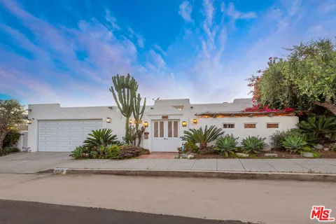 7047 Vista Del Mar Lane
