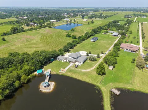 1024 Colibri Lake Lane