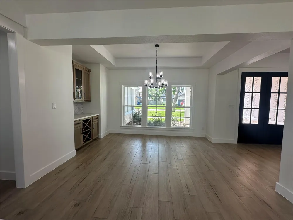 320 Wood Haven Drive West Columbia, TX 77486