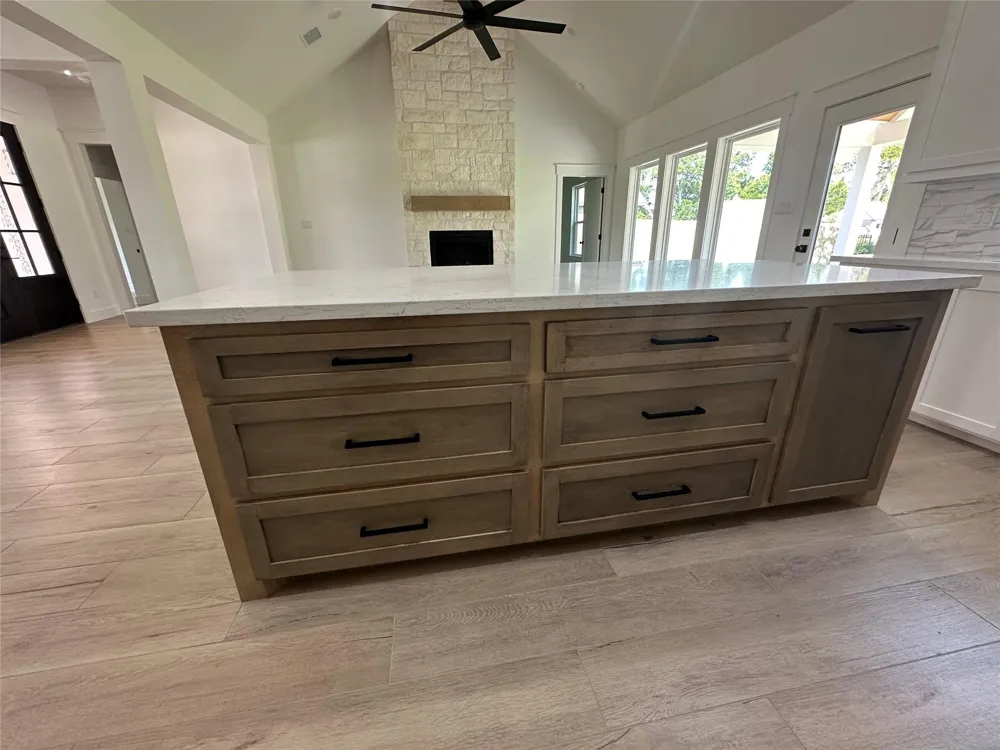 320 Wood Haven Drive West Columbia, TX 77486