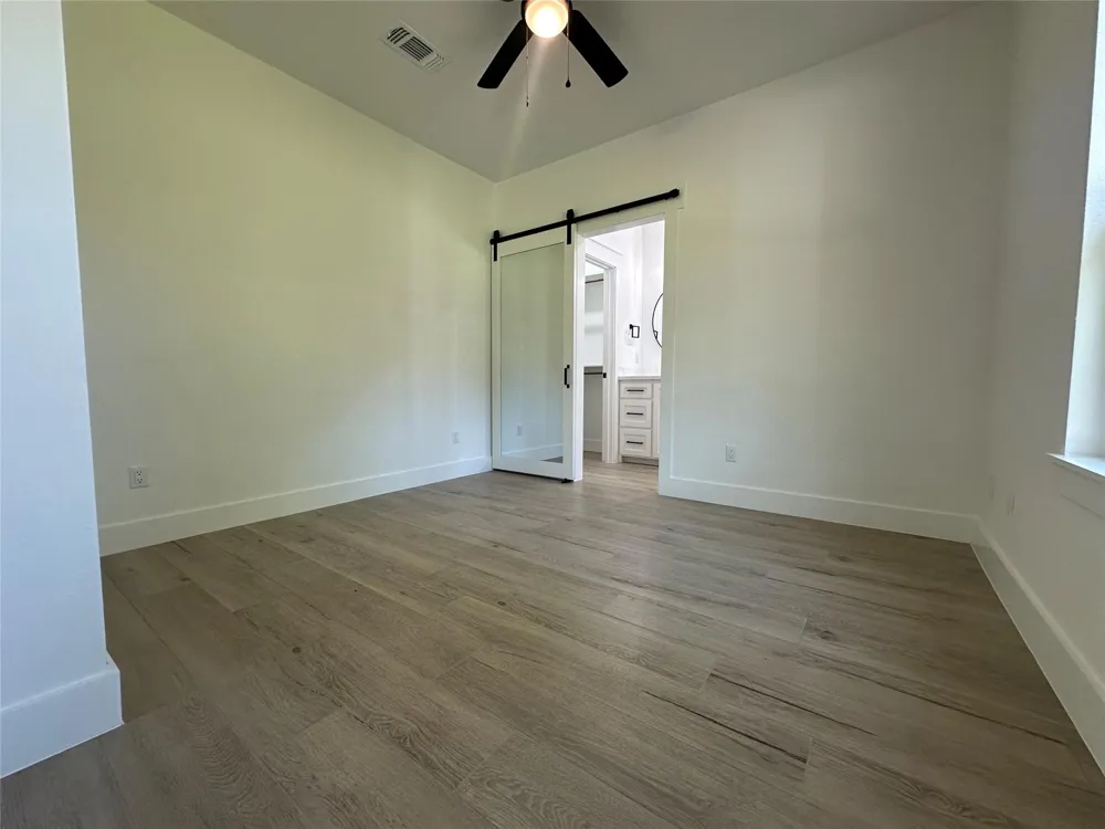 320 Wood Haven Drive West Columbia, TX 77486