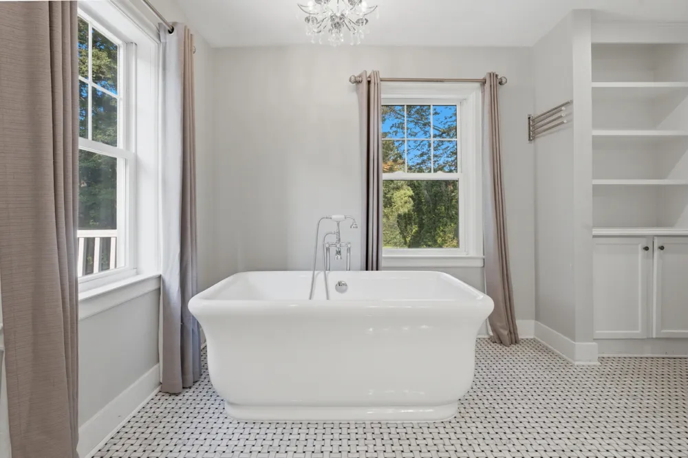 701 S Elm Street Three Oaks, MI 49128