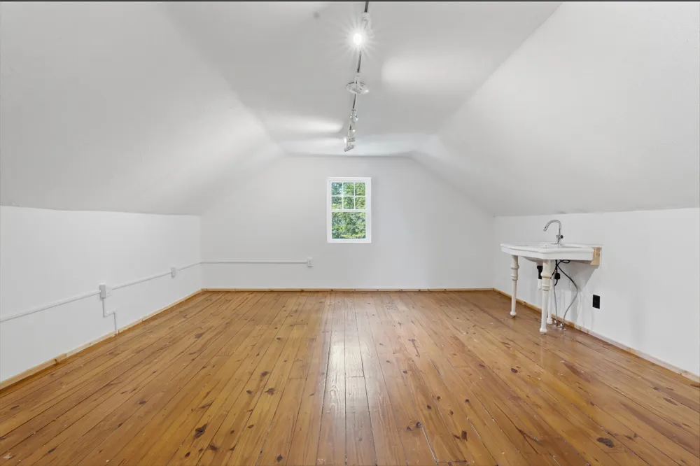 701 S Elm Street Three Oaks, MI 49128