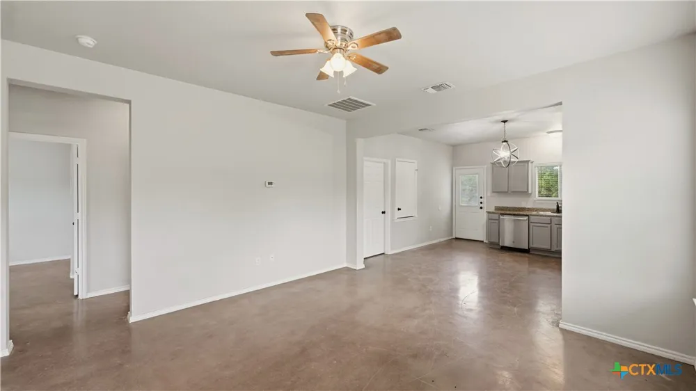 147 Rosedale Avenue New Braunfels, TX 78130