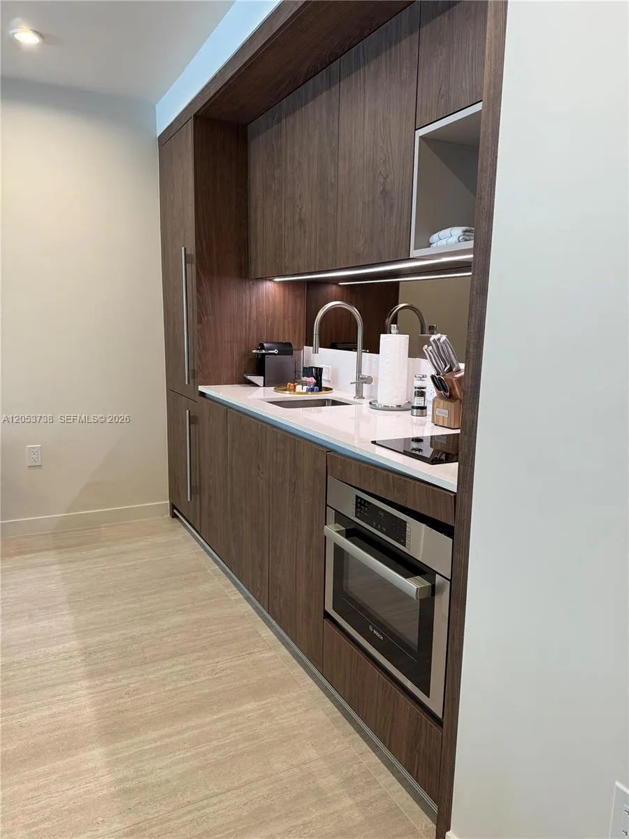 1611 SW 2nd Avenue #416 Miami, FL 33129