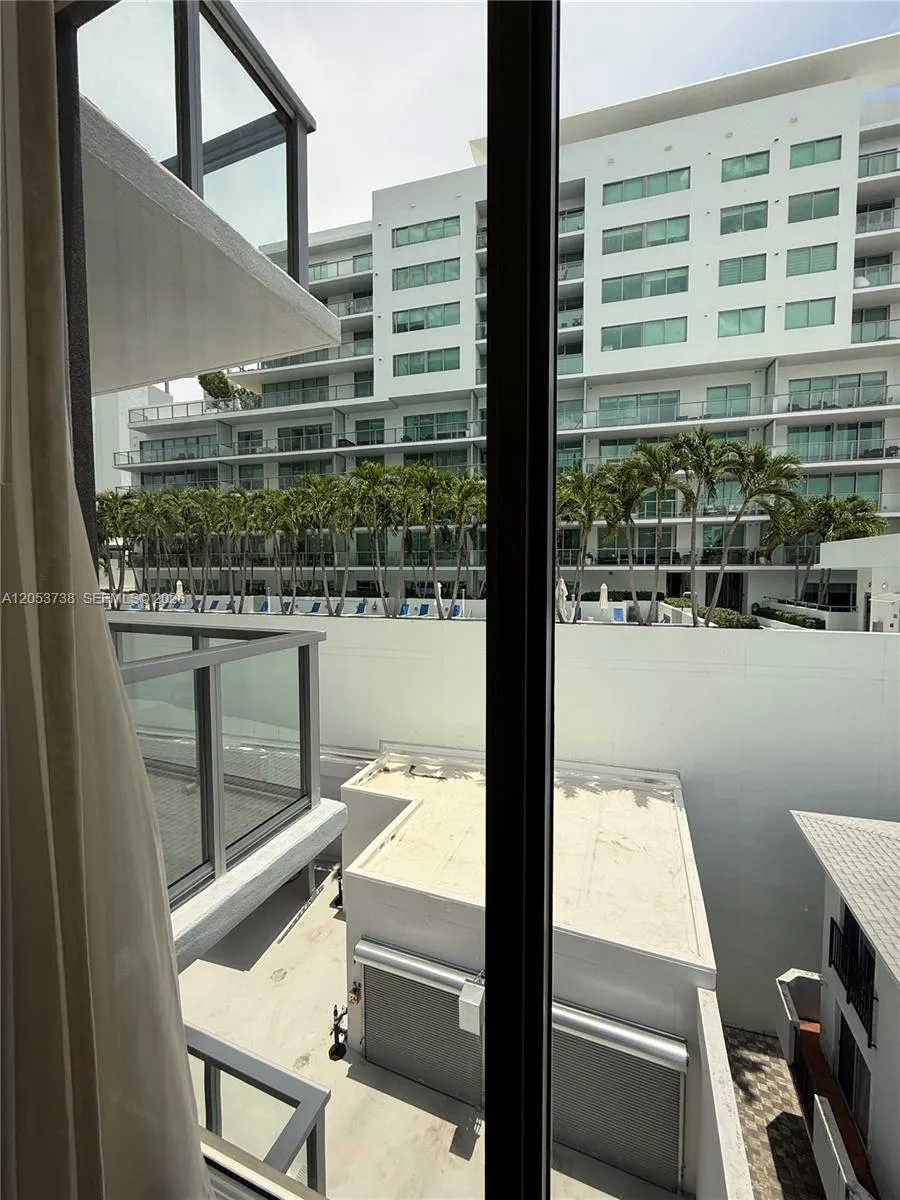 1611 SW 2nd Avenue #416 Miami, FL 33129