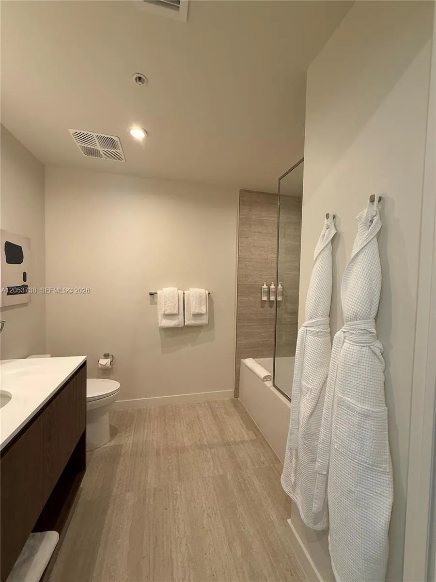 1611 SW 2nd Avenue #416 Miami, FL 33129