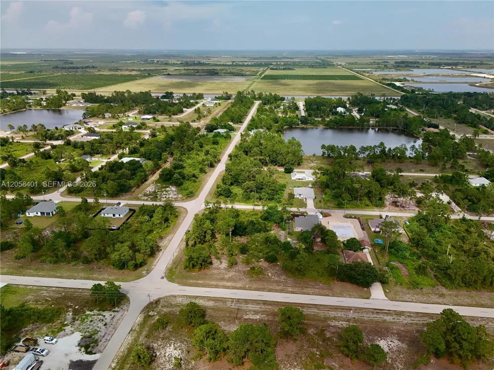 1041 COLUMBUS BLVD Lehigh Acres, FL 33974