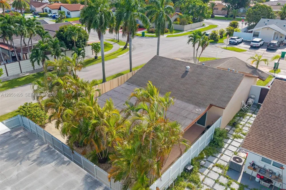 1616 SW 137th Pl Miami, FL 33175
