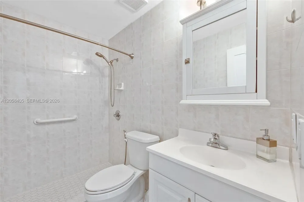 1616 SW 137th Pl Miami, FL 33175
