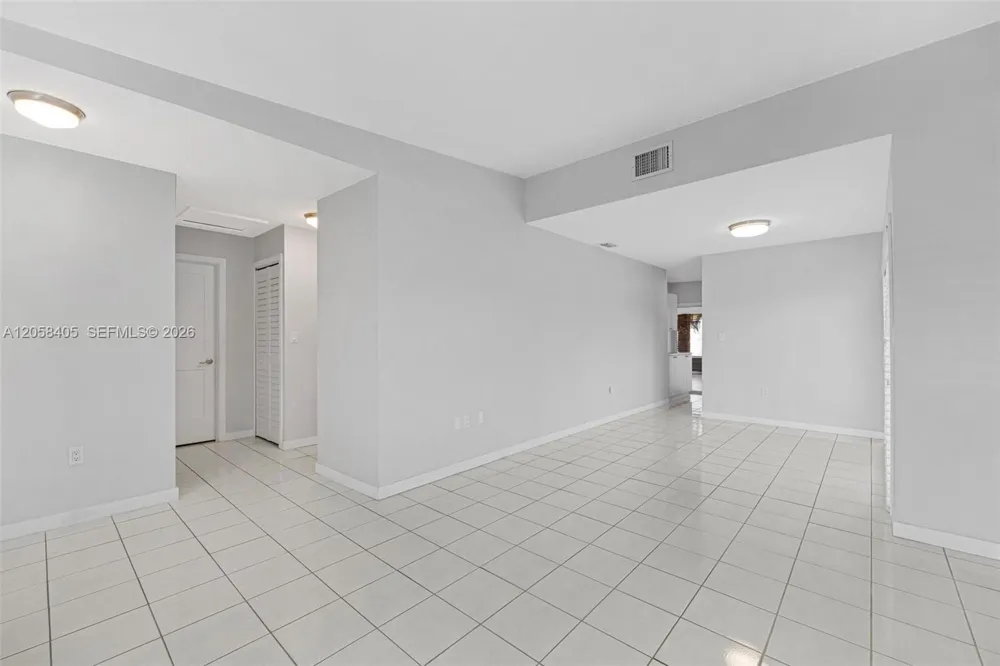 1616 SW 137th Pl Miami, FL 33175