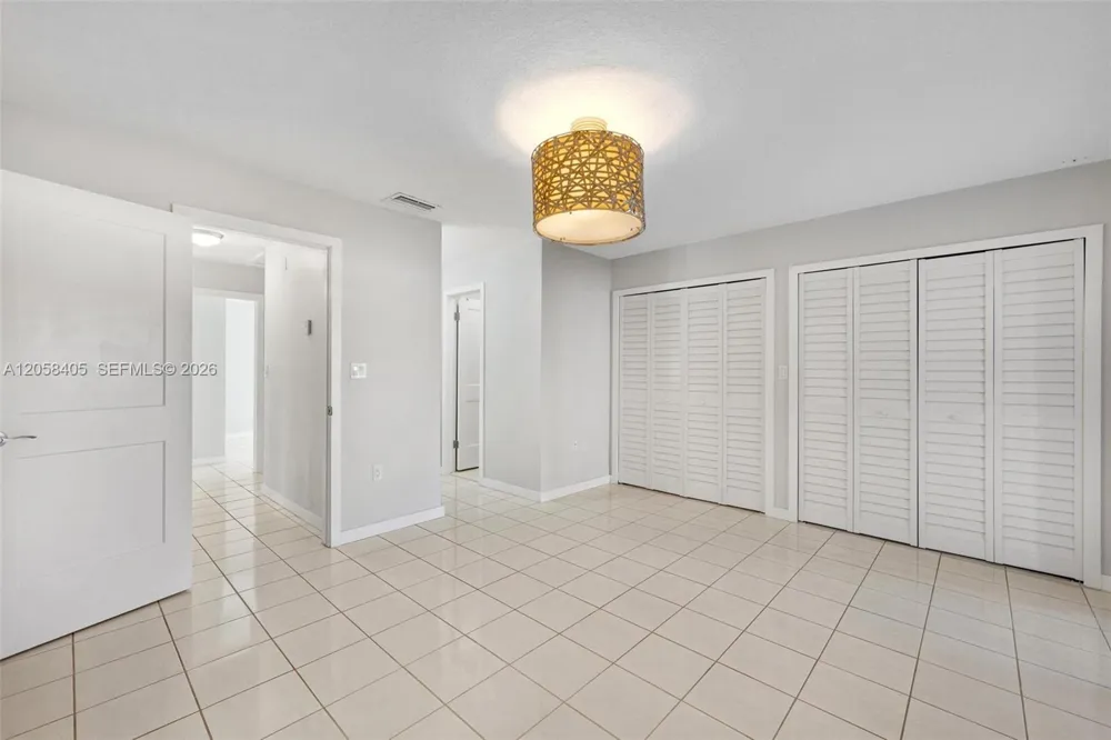 1616 SW 137th Pl Miami, FL 33175