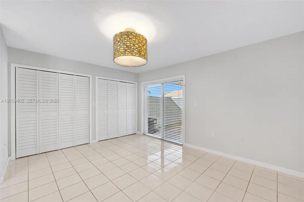 1616 SW 137th Pl Miami, FL 33175