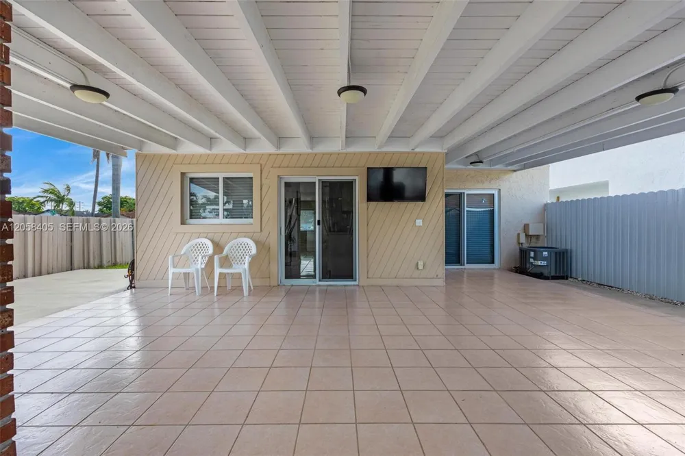 1616 SW 137th Pl Miami, FL 33175